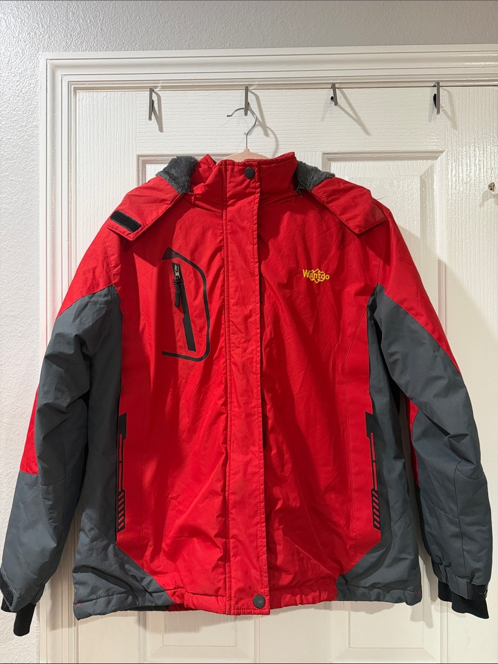 Wantdo Men’s Large Waterproof Ski Snowboard Jacket Red Gray Fleece Lined
